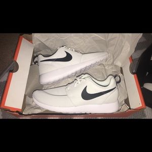 Nike Roshes